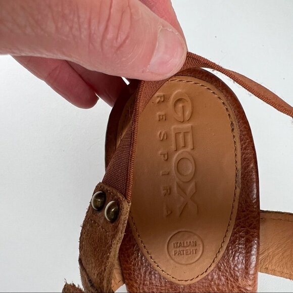 GEOX Respira Tan Leather Wedges - Picture 3 of 10